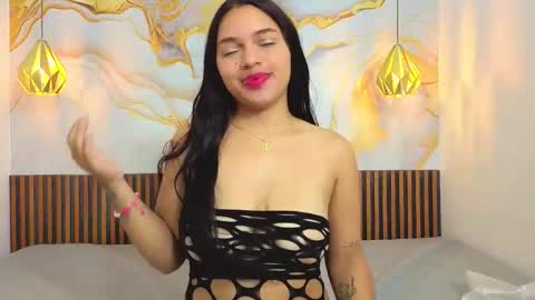 samantha_lopez2 online show from 11, 5, 2026