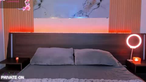 Snapshot of samantha_moons chatting on 11, 5, 2026 samantha_moons online show from 11, 5, 2026