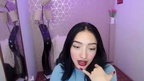 Snapshot of samantha_riot chatting on 7, 11, 2025 Samantha online show from 7, 11, 2025