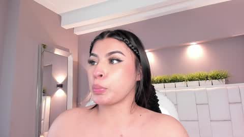  Samanthaa online show from 9, 1, 2025