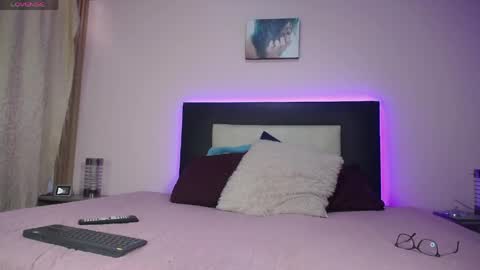 Samantha online show from 27, 4, 2026