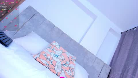 V A  N E S S A  online show from 23, 1, 2025