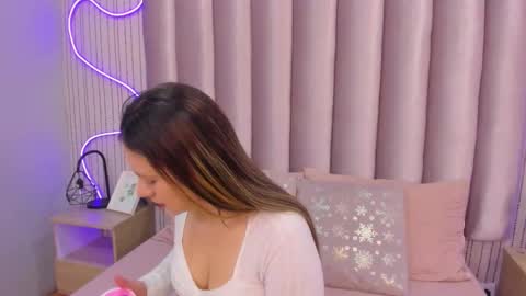 Alejandra  online show from 13, 11, 2025