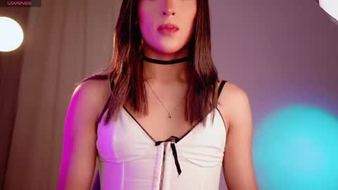  SAMARA GRAY  online show from 15, 4, 2026