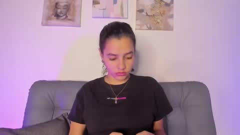 Snapshot of samara_jonnes_ chatting on 23, 2, 2025 Samara is my name a pleasure delighted that you are here leave your thumb up it is important to me online show from 23, 2, 2025