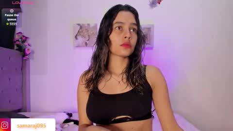 Snapshot of samara_jonnes_ chatting on 4, 10, 2025 Samara is my name a pleasure delighted that you are here leave your thumb up it is important to me online show from 4, 10, 2025