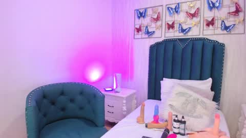 Snapshot of samara_warren chatting on 11, 2, 2025 Samara Warren online show from 11, 2, 2025