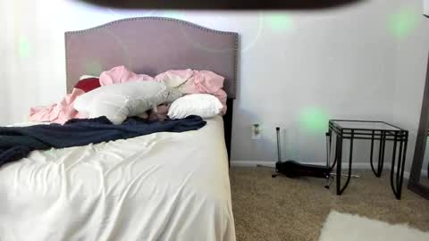 Yaya online show from 8, 10, 2025