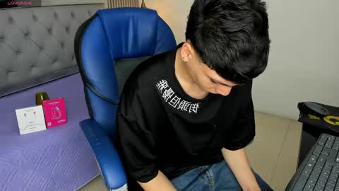 Sam online show from 14, 4, 2026