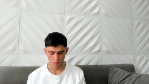 Snapshot of samevans_ chatting on 2, 1, 2025 Sam online show from 2, 1, 2025