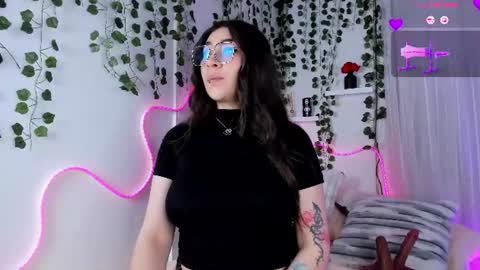 samii evans  online show from 19, 7, 2026