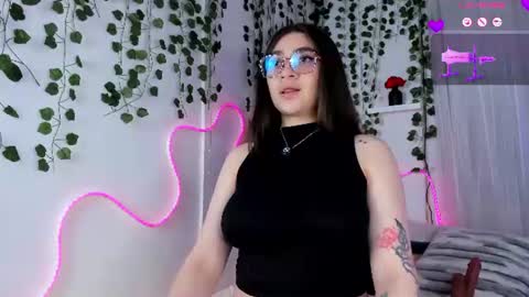samii evans  online show from 25, 7, 2026