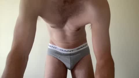 Snapshot of samt2527 chatting on 10, 3, 2025 SamT online show from 10, 3, 2025