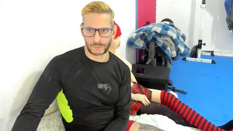 Snapshot of samuraijiu1 chatting on 13, 12, 2025 Samuraijiu online show from 13, 12, 2025