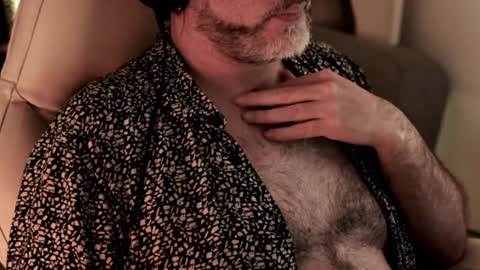 Snapshot of sanders_white chatting on 23, 12, 2024 Sanders online show from 23, 12, 2024