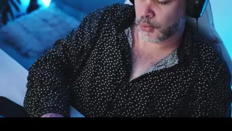 Snapshot of sanders_white chatting on 19, 2, 2025 Sanders online show from 19, 2, 2025