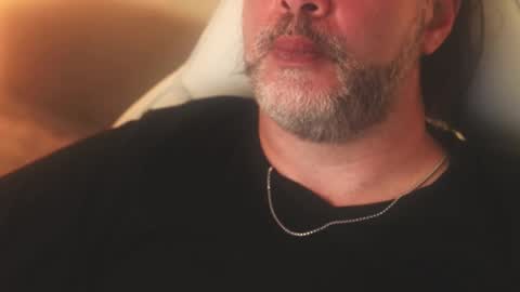 Snapshot of sanders_white chatting on 8, 3, 2025 Sanders online show from 8, 3, 2025