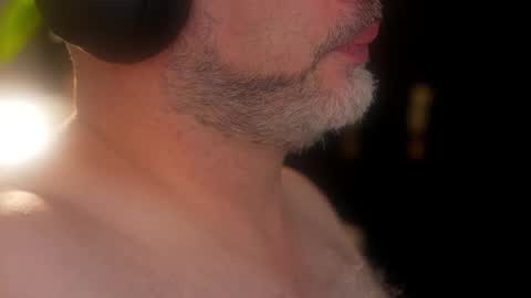 Snapshot of sanders_white chatting on 18, 9, 2025 Sanders online show from 18, 9, 2025