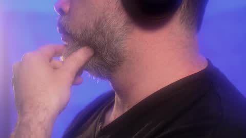 Snapshot of sanders_white chatting on 27, 10, 2025 Sanders online show from 27, 10, 2025