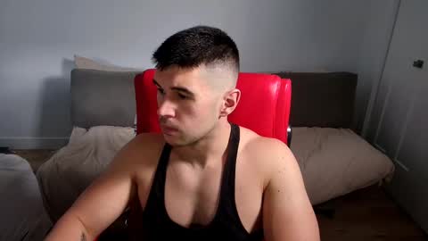 Snapshot of sandow_ chatting on 23, 10, 2025 Sandow online show from 23, 10, 2025