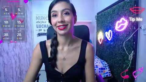 Snapshot of sandra_petite19 chatting on 7, 7, 2026 sandra online show from 7, 7, 2026