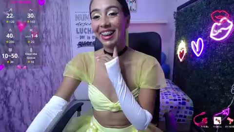 Snapshot of sandra_petite19 chatting on 12, 7, 2026 sandra online show from 12, 7, 2026