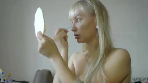 Sandra online show from 19, 9, 2025