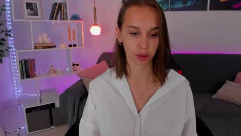 Snapshot of sandrazoe chatting on 16, 6, 2026 San online show from 16, 6, 2026