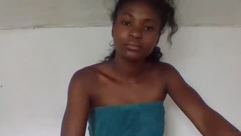 sandricaaa online show from 3, 12, 2025