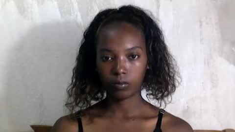 sandrine718 online show from 10, 4, 2026