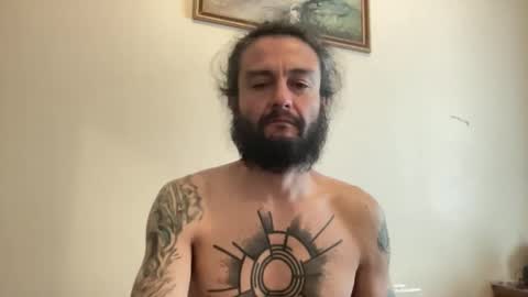 Sandro Andersom online show from 5, 4, 2026