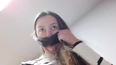 sanita_xi online show from 15, 2, 2026