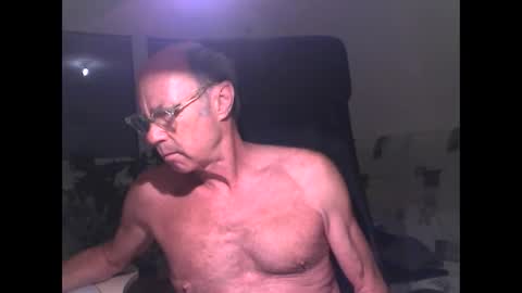 Snapshot of santhi56 chatting on 8, 5, 2026 santhi56 online show from 8, 5, 2026