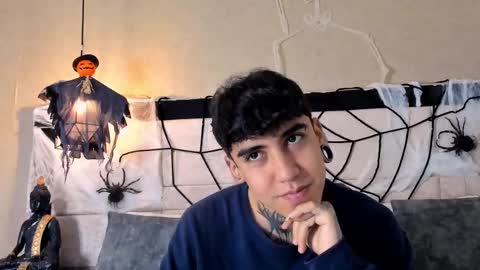 Snapshot of santiabader chatting on 24, 10, 2025 SantiAbader online show from 24, 10, 2025