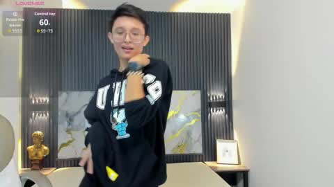 santiago_russo18 online show from 10, 10, 2025