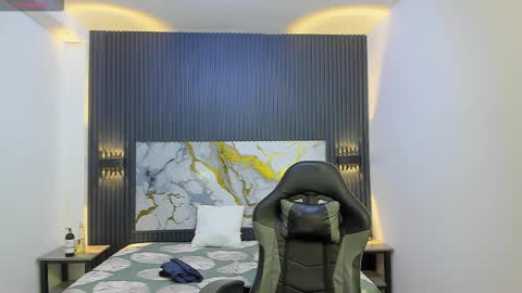 santiago_russo18 online show from 12, 2, 2026