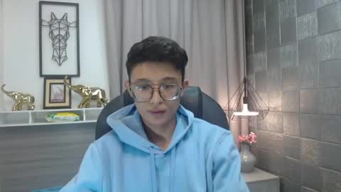 santiago_russo18 online show from 18, 4, 2026