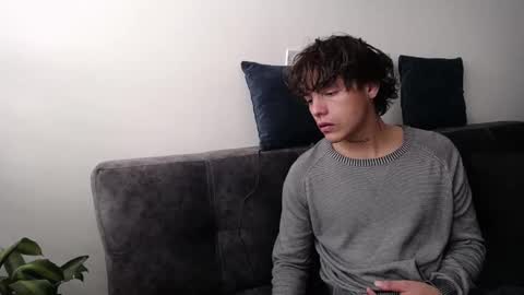 Santii online show from 24, 1, 2025