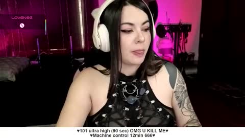 Liah Santos online show from 22, 11, 2025