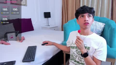 Snapshot of santy_carrington chatting on 11, 12, 2024 Santiago Carrington online show from 11, 12, 2024