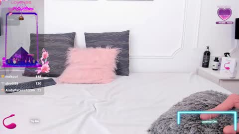 Snapshot of santy_carrington chatting on 8, 2, 2025 Santiago Carrington online show from 8, 2, 2025