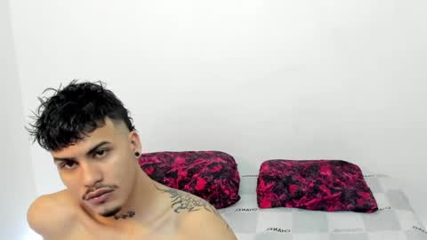 santy_of1 online show from 26, 4, 2026