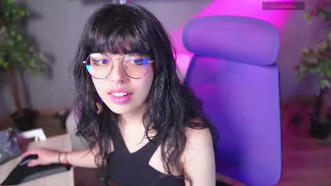 saphyralux online show from 8, 7, 2026