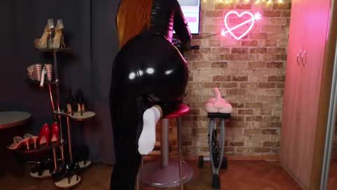 sara  foxy online show from 22, 7, 2026