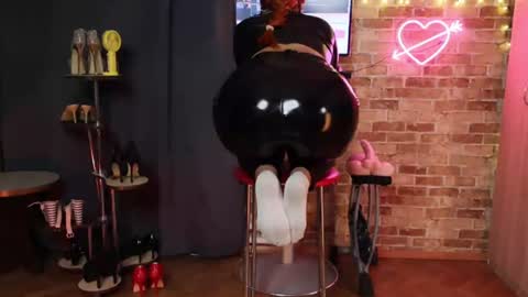 sara  foxy online show from 25, 7, 2026