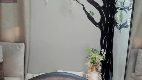    online show from 20, 9, 2025