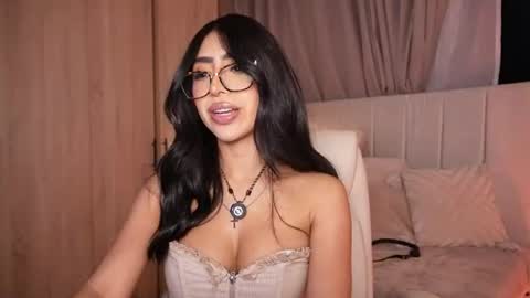 Sara  online show from 9, 7, 2026