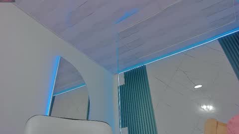 sara allenx online show from 28, 9, 2025