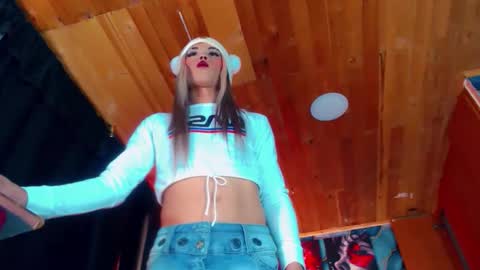 sara_buck online show from 21, 4, 2026