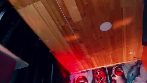 sara_buck online show from 27, 4, 2026